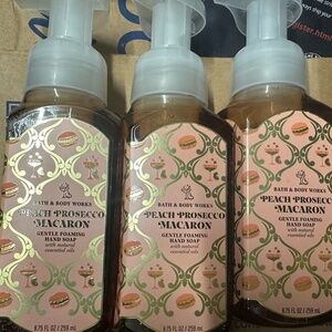 Bath and Body Works peach Prosecco macaron Hand soaps foaming